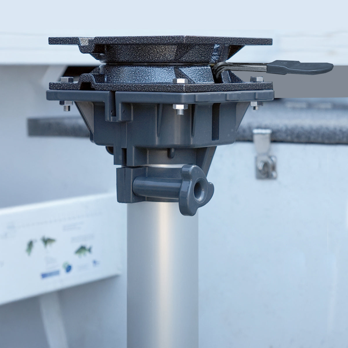 Aluminium Swivel with 8-Position Lock