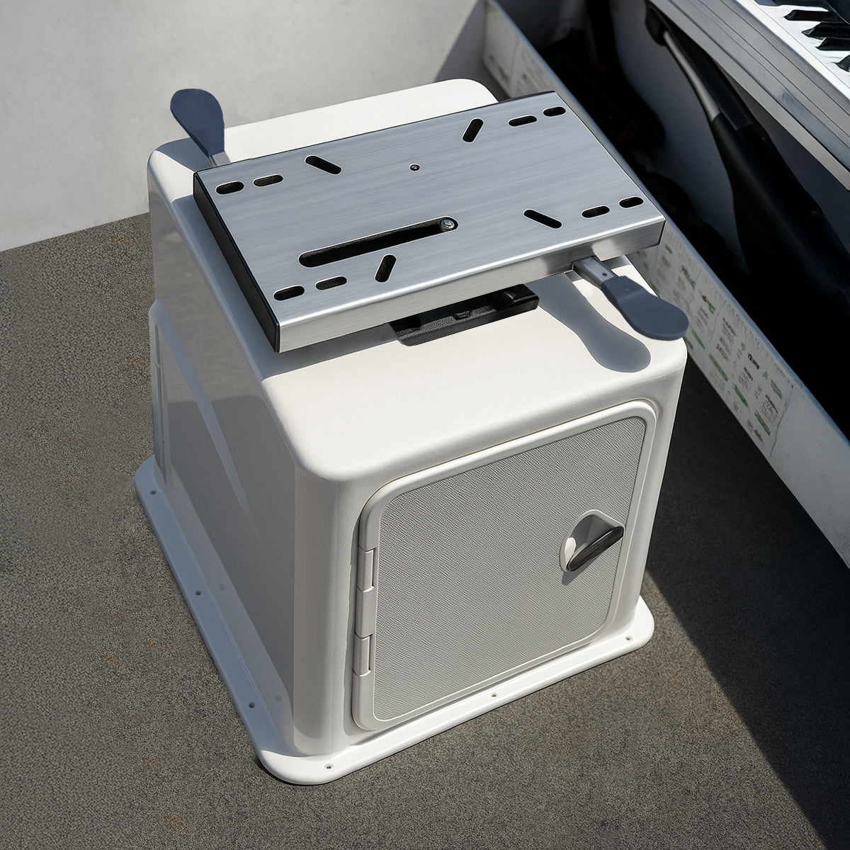 Pedestal Slider (with 8 position Lock Swivel)