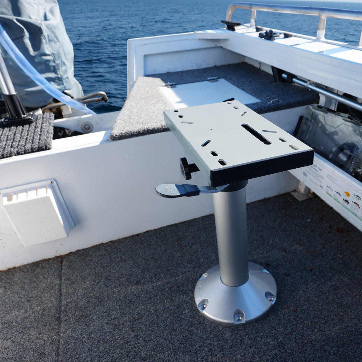 Fixed Seat Pedestal with Slider