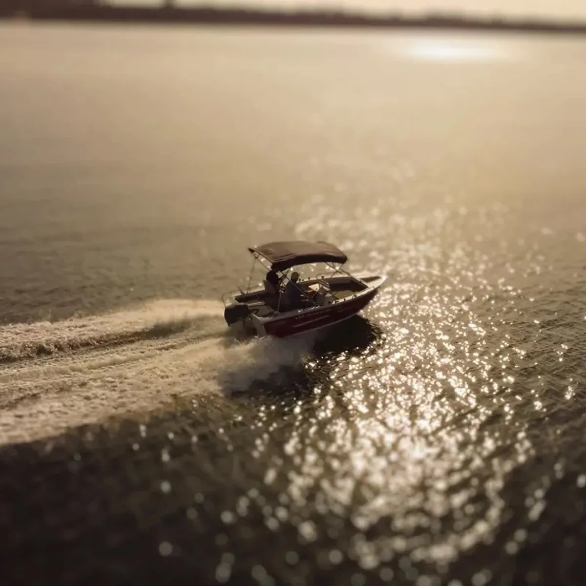 4 Bow Classic Bimini Top – Aluminium